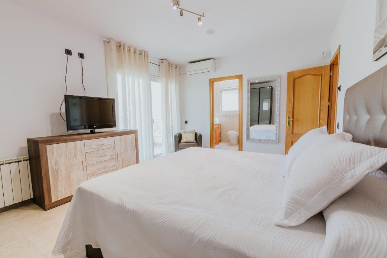 Collbato Resort. Экстерьер фото