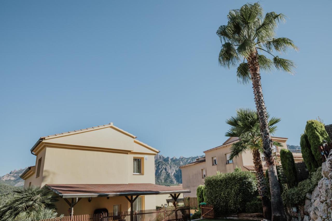 Collbato Resort. Экстерьер фото